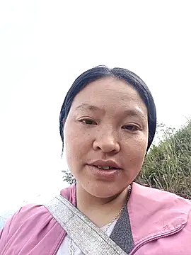 Snapshot of MuiNay chatting on 12/02/25, 01:39 MuiNay online show from 12/02/25, 01:39