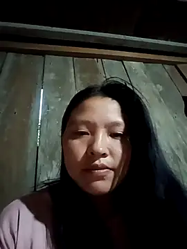 Snapshot of MuiNay chatting on 11/07/25, 11:30 MuiNay online show from 11/07/25, 11:30