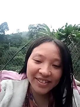 Snapshot of MuiNay chatting on 11/04/25, 10:30 MuiNay online show from 11/04/25, 10:30