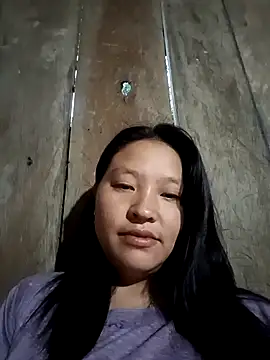 Snapshot of MuiNay chatting on 11/09/25, 11:31 MuiNay online show from 11/09/25, 11:31