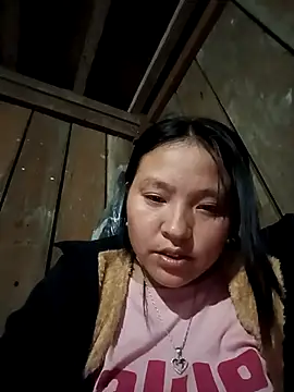 Snapshot of MuiNay chatting on 11/02/25, 11:48 MuiNay online show from 11/02/25, 11:48