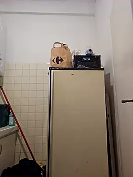 Stingles online show from 10/24/25, 03:22