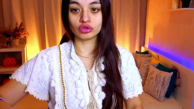 Leila Hefner online show from 11/27/25, 03:07