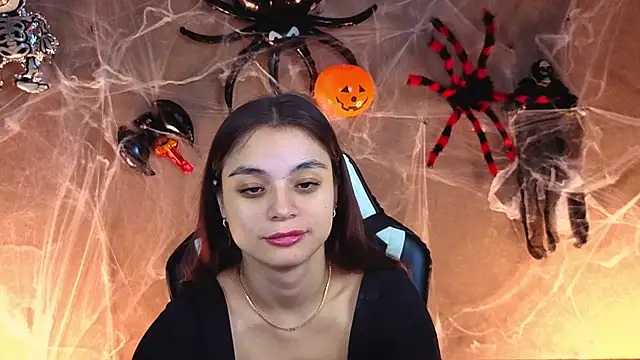 Leila Hefner online show from 10/23/25, 03:16