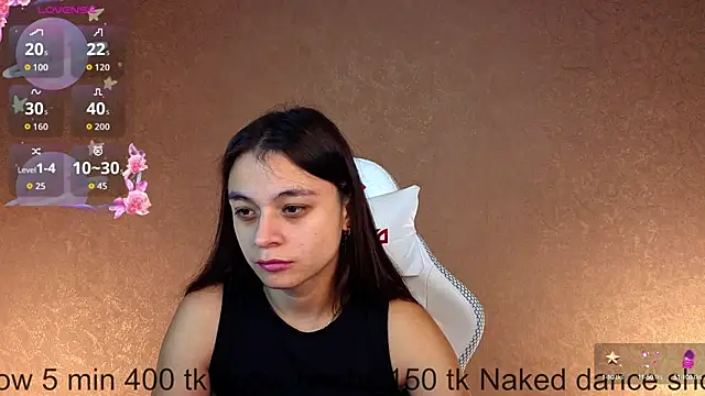 Leila Hefner online show from 10/09/25, 03:07