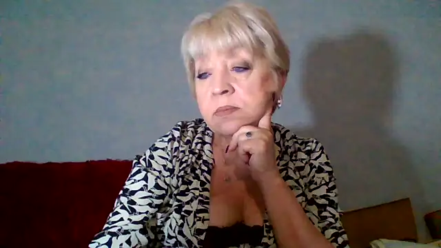 DianaQDream online show from 06/05/26, 03:55