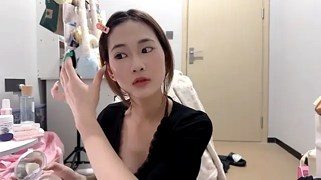 Ann-cookie online show from 02/05/26, 02:46