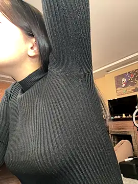 Snapshot of kimberlyy77 chatting on 11/13/25, 06:17 kimberlyy77 online show from 11/13/25, 06:17