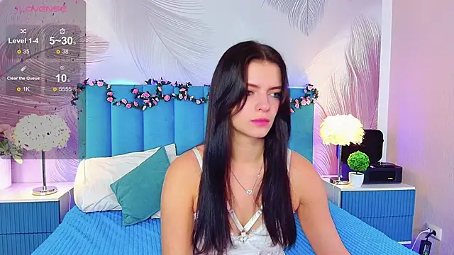 Snapshot of kimberlyy77 chatting on 11/05/25, 06:05 kimberlyy77 online show from 11/05/25, 06:05