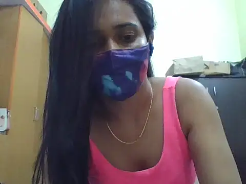 Curvyqueenz online show from 12/19/25, 05:48