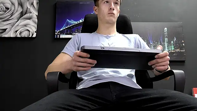 SirReed online show from 12/15/25, 09:59