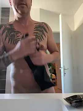 LesAmantsAE2 online show from 04/25/26, 07:22