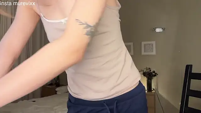 Snapshot of barbaraloveu chatting on 12/15/25, 05:57 barbaraloveu online show from 12/15/25, 05:57