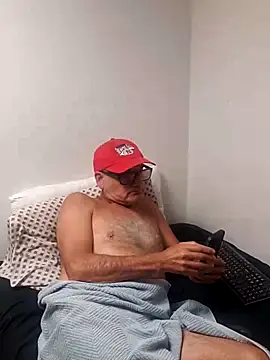 pareja-40-20 online show from 03/08/26, 03:15