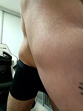 Snapshot of a23c43 chatting on 01/10/26, 03:29 a23c43 online show from 01/10/26, 03:29