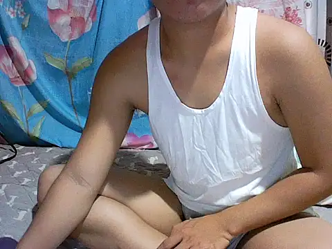 Snapshot of alhex_gay26 chatting on 10/01/25, 02:21 alhex gay26 online show from 10/01/25, 02:21