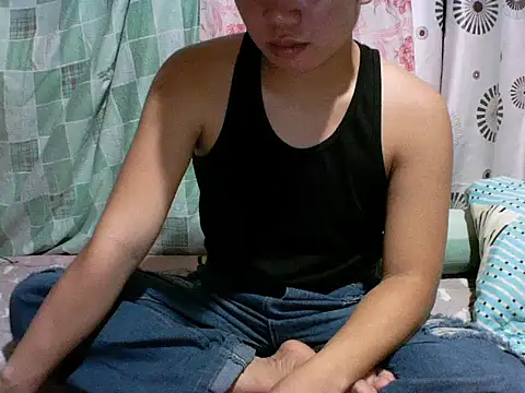 Snapshot of alhex_gay26 chatting on 10/09/25, 11:44 alhex gay26 online show from 10/09/25, 11:44