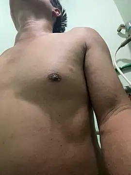 hotboy2x online show from 05/08/26, 10:35