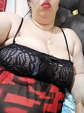 Snapshot of milkbreastsexy chatting on 11/29/25, 05:18 milkbreastsexy online show from 11/29/25, 05:18