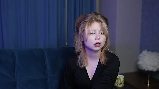 Stella Vanila online show from 03/03/26, 11:34