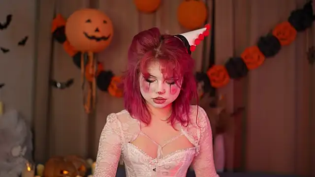 Stella Vanila online show from 10/30/25, 11:34