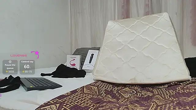 Catherine mature45 online show from 04/30/26, 08:57