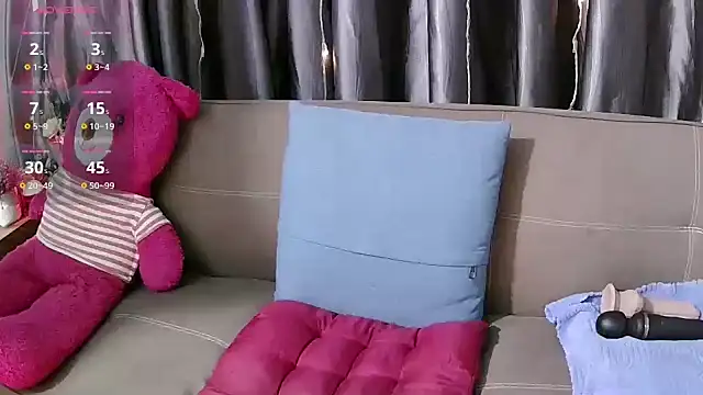 Cute viet online show from 11/07/25, 03:27