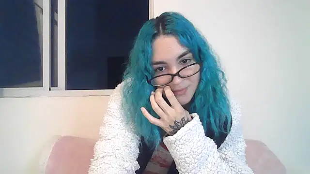 Snapshot of peetitefairy chatting on 10/15/25, 04:11 peetitefairy online show from 10/15/25, 04:11