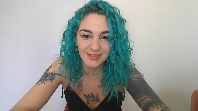 Snapshot of peetitefairy chatting on 10/15/25, 06:16 peetitefairy online show from 10/15/25, 06:16