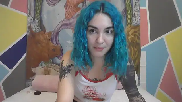 Snapshot of peetitefairy chatting on 10/06/25, 04:13 peetitefairy online show from 10/06/25, 04:13