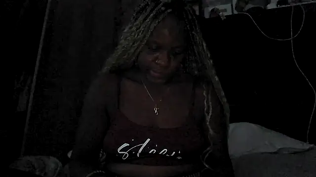 Curvy AfricanQuinn online show from 09/19/25, 04:44