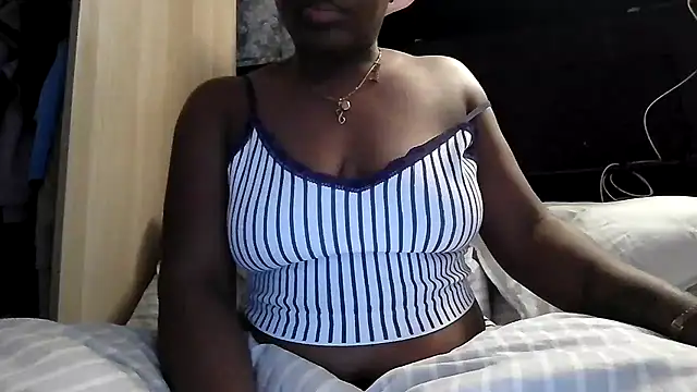 Curvy AfricanQuinn online show from 02/16/26, 09:34