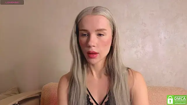 KittenFang online show from 02/01/26, 08:34