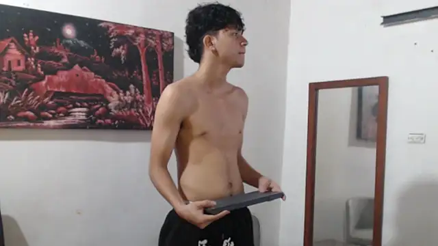 alice julls online show from 11/05/25, 08:12