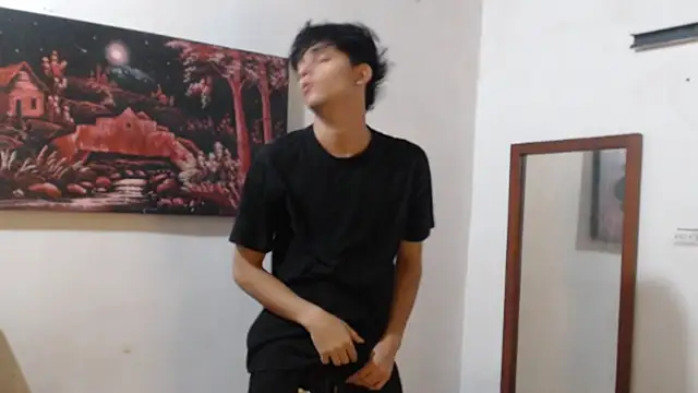 alice julls online show from 11/15/25, 07:29