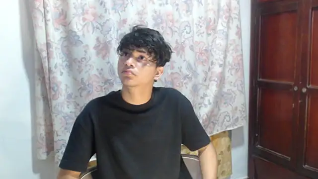 alice julls online show from 01/05/26, 05:27