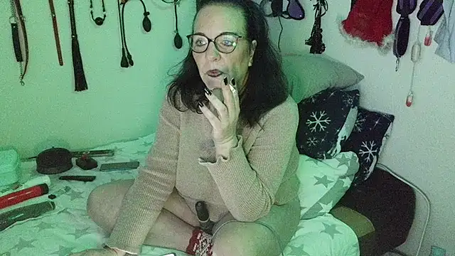 honey47 online show from 12/15/25, 08:47