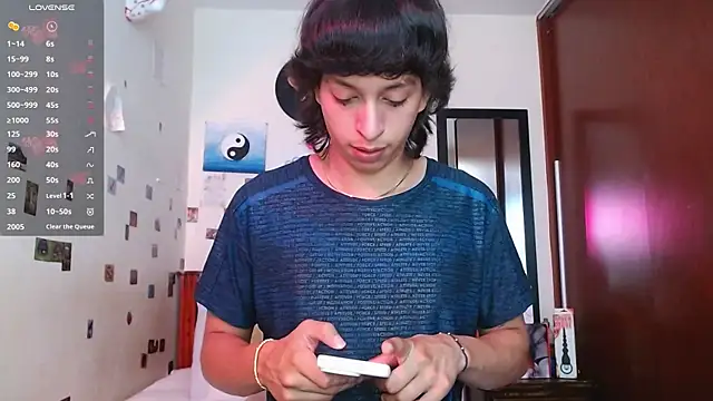 DannyPhantom555 online show from 10/22/25, 04:50