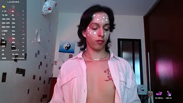 DannyPhantom555 online show from 10/29/25, 06:51