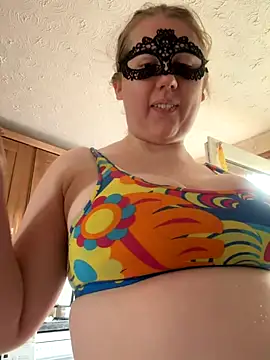 Snapshot of Missmissymee chatting on 09/24/25, 12:55 Missmissymee online show from 09/24/25, 12:55