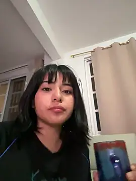 Snapshot of cutieass chatting on 09/18/25, 03:53 cutieass online show from 09/18/25, 03:53