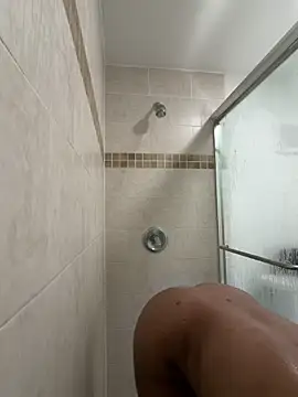 LuckyKhloe online show from 06/07/26, 04:45