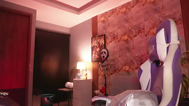 hannachris- online show from 10/17/25, 11:17