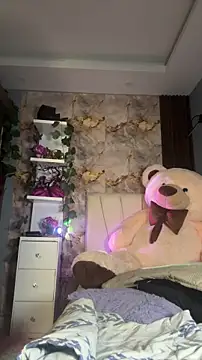 hannachris- online show from 06/11/26, 02:53
