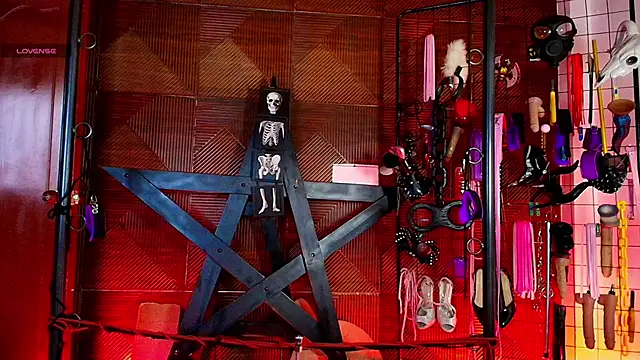 Misstresss aurora bdsm online show from 04/08/26, 01:01