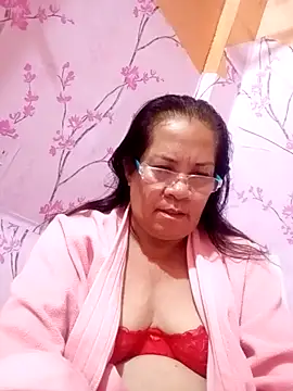 Snapshot of vickyhot1966 chatting on 09/26/25, 05:09 vickyhot1966 online show from 09/26/25, 05:09