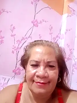 Snapshot of vickyhot1966 chatting on 10/28/25, 10:20 vickyhot1966 online show from 10/28/25, 10:20