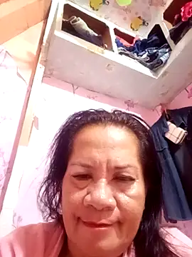 Snapshot of vickyhot1966 chatting on 09/18/25, 09:29 vickyhot1966 online show from 09/18/25, 09:29