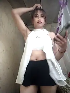 Dung-Thao19 online show from 10/24/25, 12:26