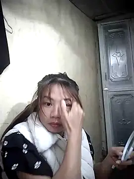 Dung-Thao19 online show from 11/11/25, 10:58